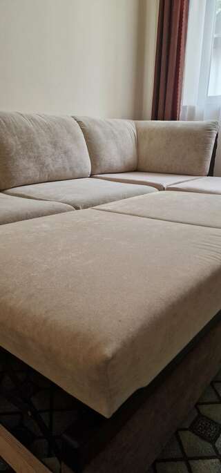 Гостиница Анюта Сочи Четырехместный номер с собственной ванной комнатой вне номера-11