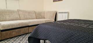 Гостиница Анюта Сочи Четырехместный номер с собственной ванной комнатой вне номера-14