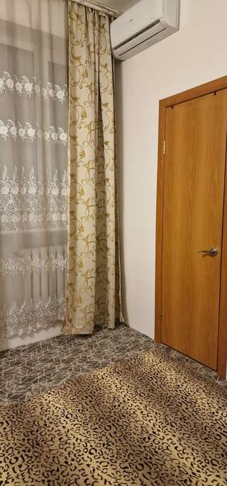 Гостиница Анюта Сочи Двухместный номер с 1 кроватью или 2 отдельными кроватями-9