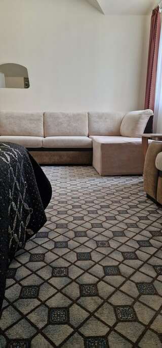 Гостиница Анюта Сочи Четырехместный номер с собственной ванной комнатой вне номера-15