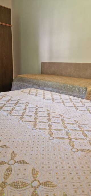 Гостиница Анюта Сочи Трехместный номер с собственной ванной комнатой-4